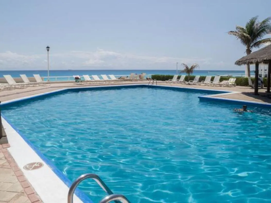 Departamento Con Playa Privada Appartement Cancún